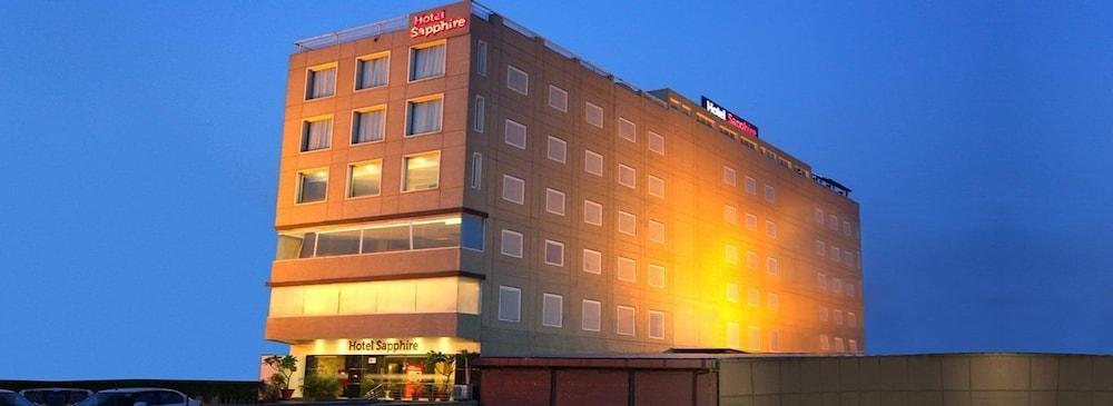 Tulip Inn Zirakpur Kültér fotó