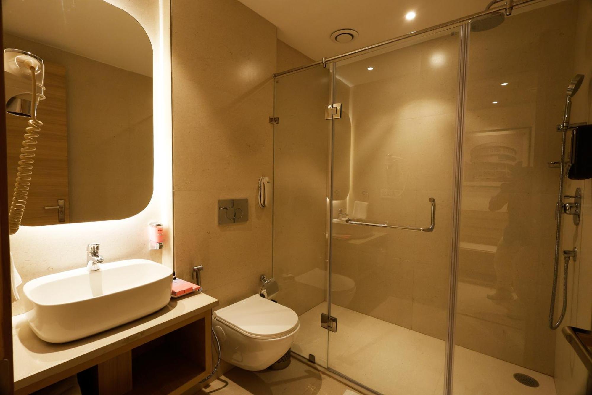 Tulip Inn Zirakpur Kültér fotó
