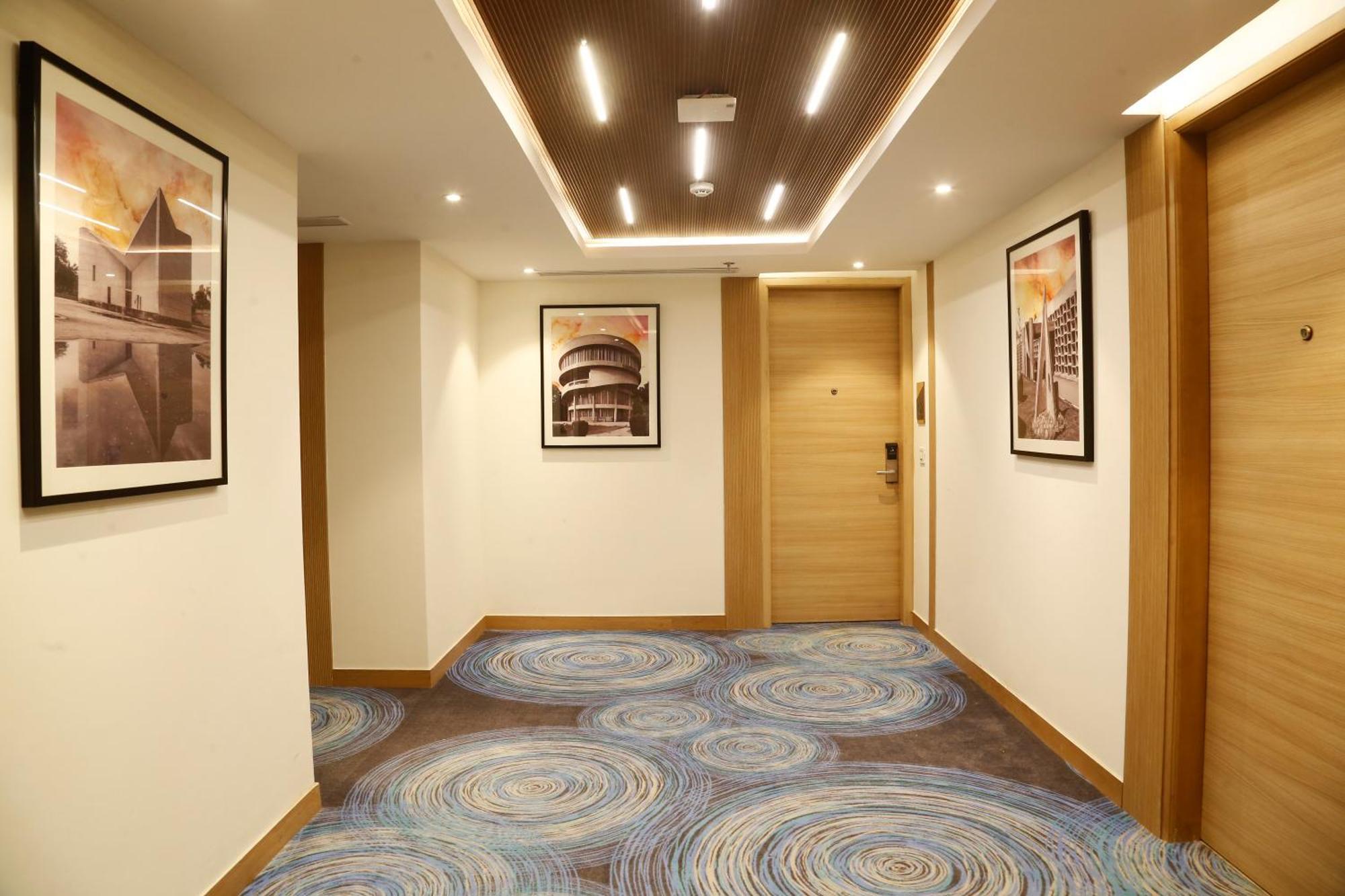 Tulip Inn Zirakpur Kültér fotó