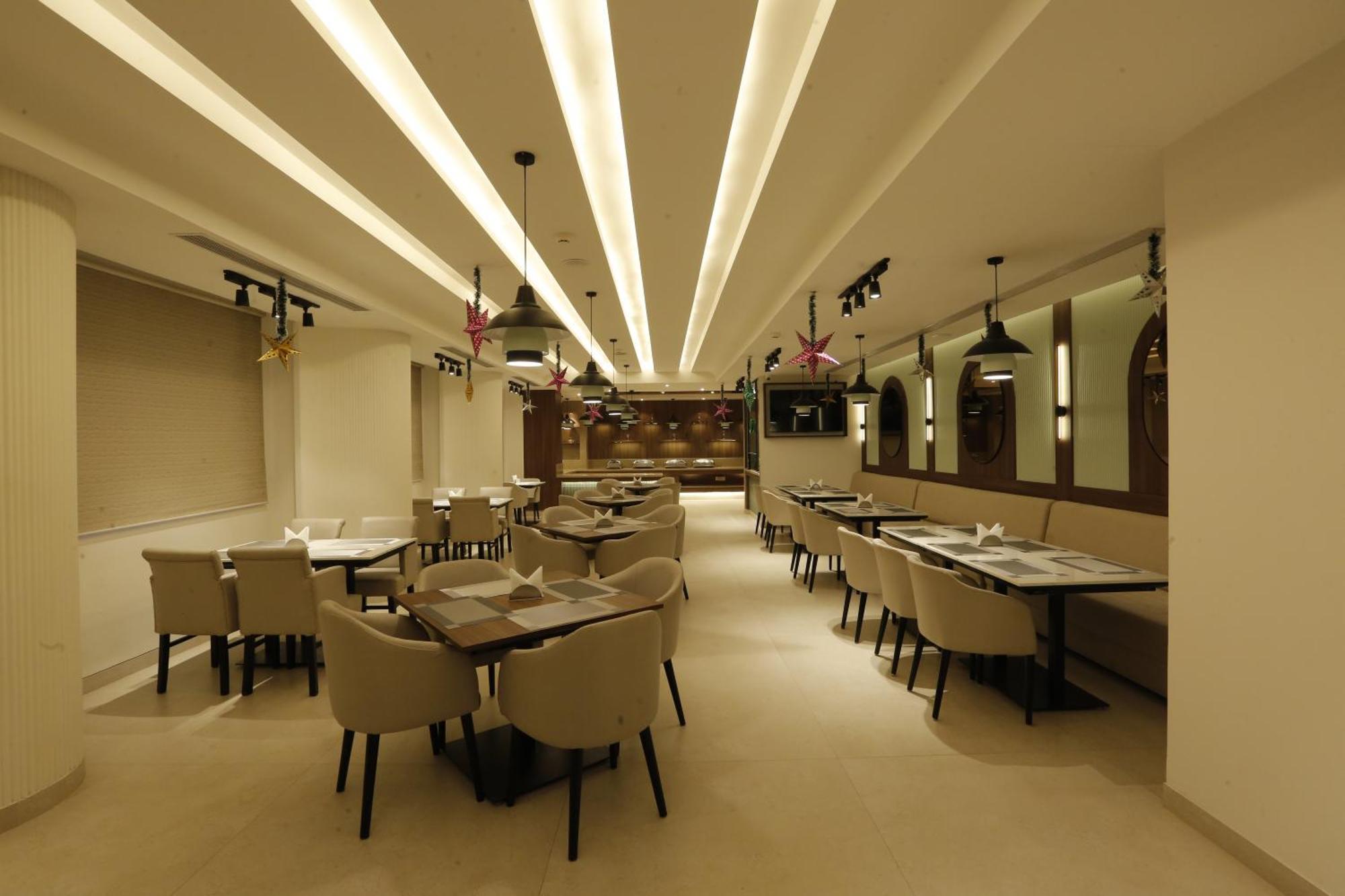 Tulip Inn Zirakpur Kültér fotó