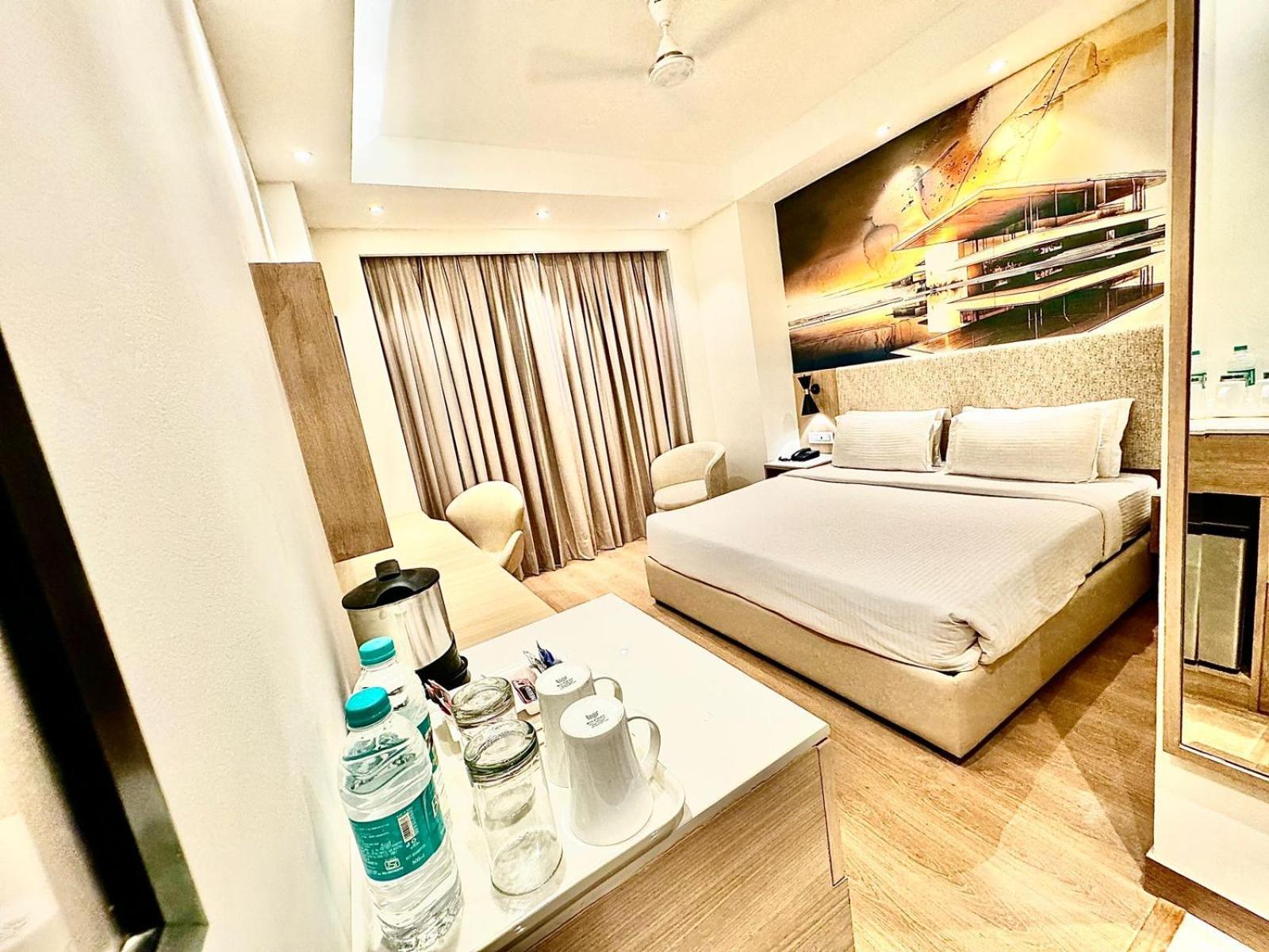 Tulip Inn Zirakpur Kültér fotó