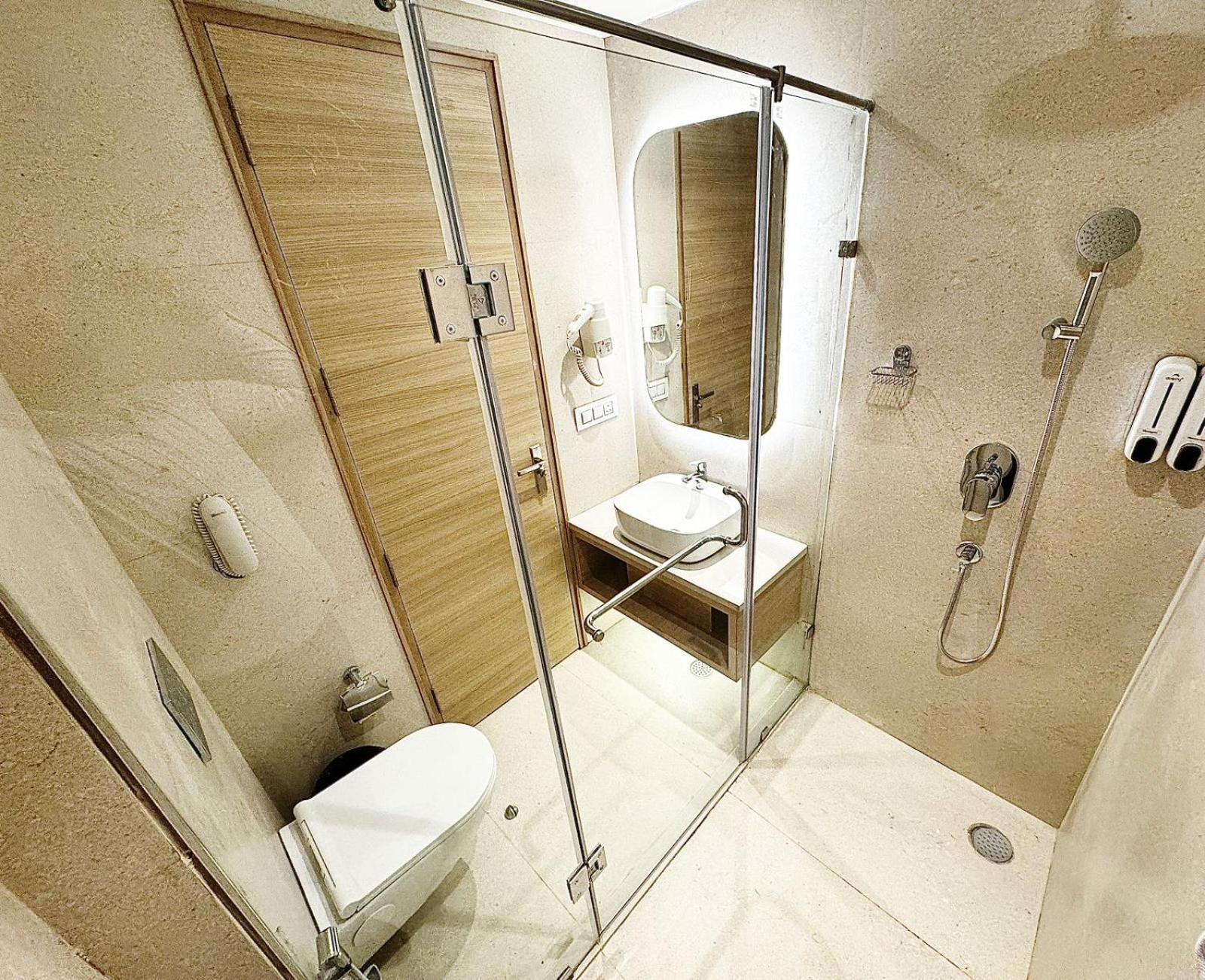 Tulip Inn Zirakpur Kültér fotó
