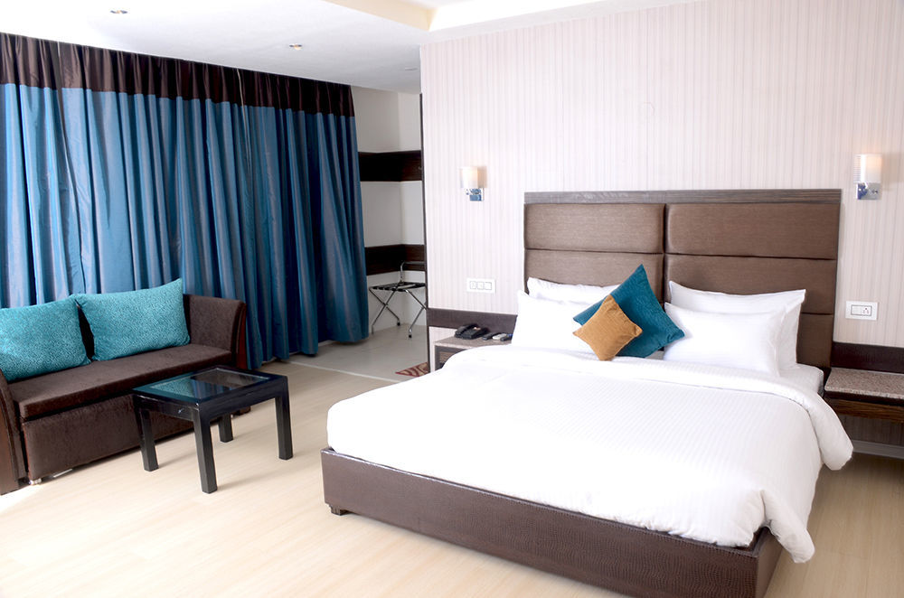 Tulip Inn Zirakpur Kültér fotó