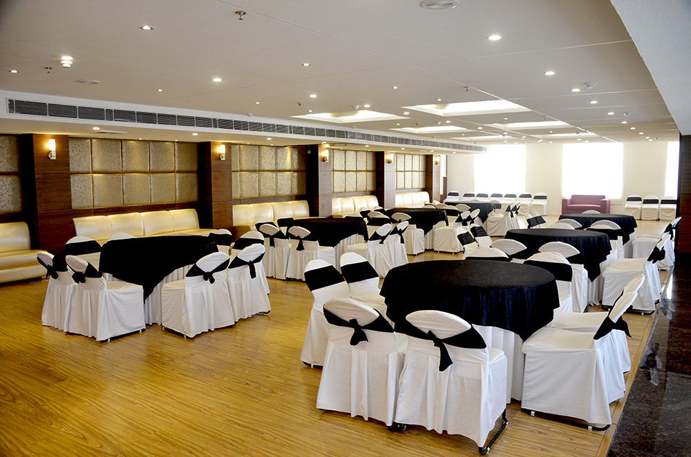 Tulip Inn Zirakpur Kültér fotó